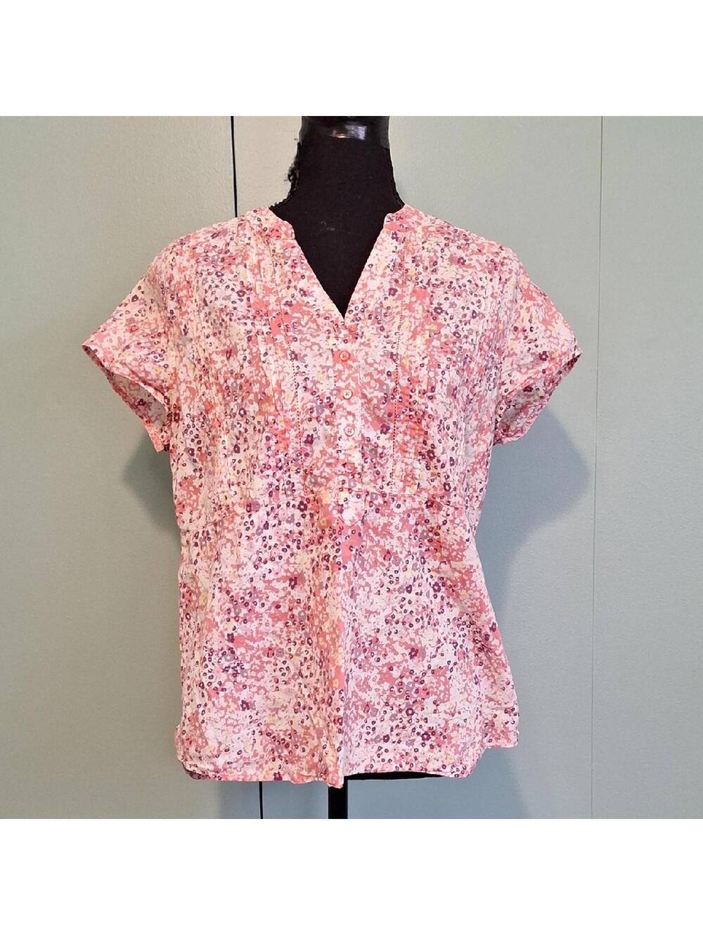 Bit & Bridle 100% Cotton Pink Floral Print Short Sleeve Blouse Size Medium